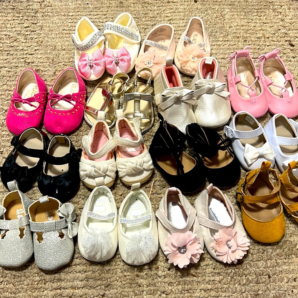 Bundle/lot baby girl shoes size nb 0 and 1 baby bgosh Carter’s children’s place